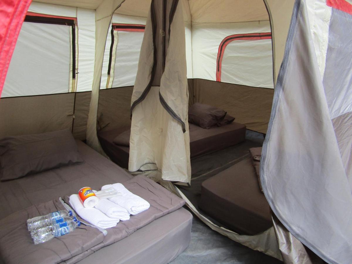 Lawu Forest Camp Sarangan Exterior photo
